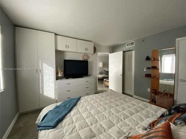 1401 Bay Rd 405, Miami Beach FL 33139