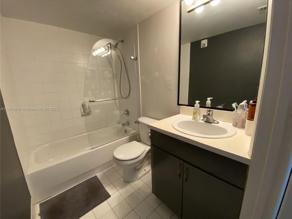 1401 Bay Rd 405, Miami Beach FL 33139