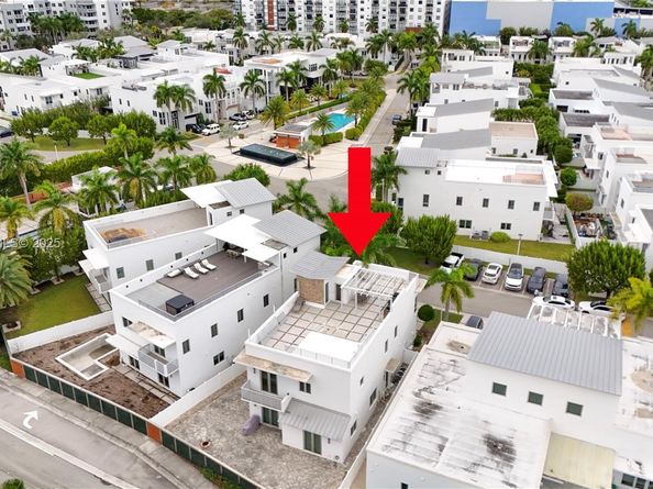 8340 NW 33 Terrace, Doral FL 33122