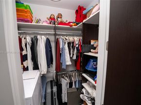 8340 NW 33 Terrace, Doral FL 33122