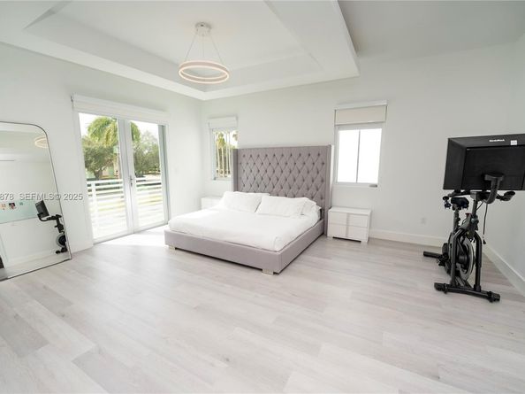 8340 NW 33 Terrace, Doral FL 33122