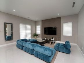 8340 NW 33 Terrace, Doral FL 33122