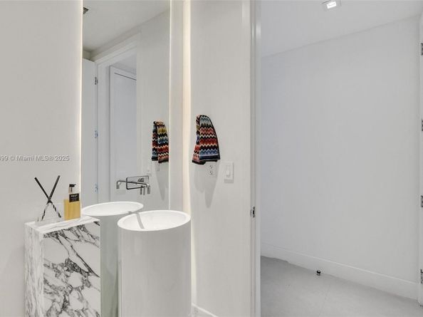 10201 Collins Ave 404, Bal Harbour FL 33154