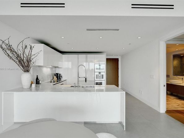 10201 Collins Ave 404, Bal Harbour FL 33154