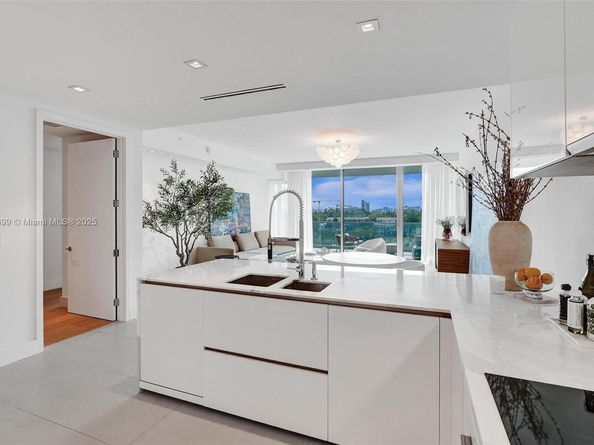10201 Collins Ave 404, Bal Harbour FL 33154