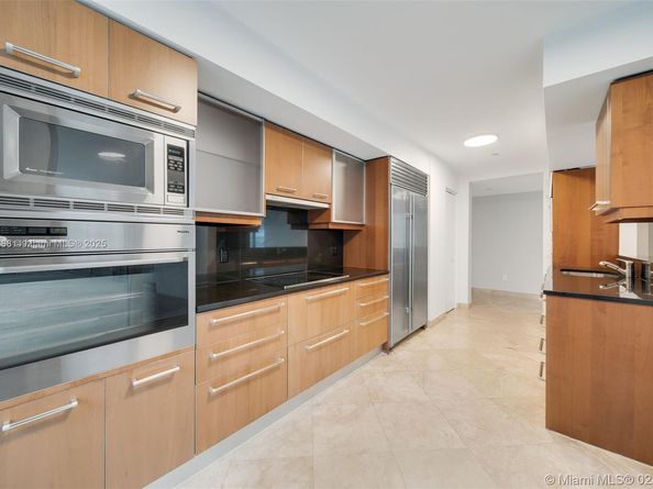 1331 Brickell Bay Dr 208, Miami FL 33131