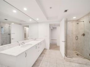 1331 Brickell Bay Dr 208, Miami FL 33131