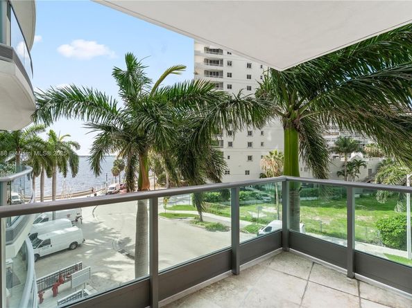 1331 Brickell Bay Dr 208, Miami FL 33131