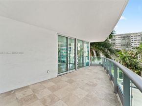 1331 Brickell Bay Dr 208, Miami FL 33131