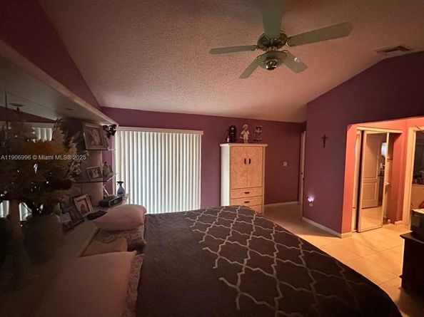 10153 NW 3rd Ct, Plantation FL 33324