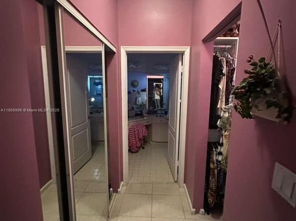 10153 NW 3rd Ct, Plantation FL 33324