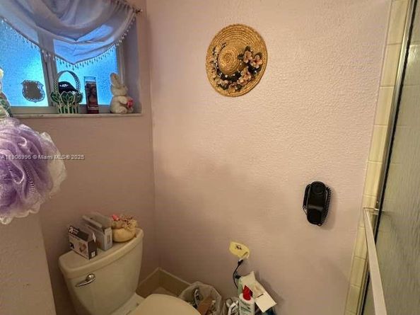 10153 NW 3rd Ct, Plantation FL 33324