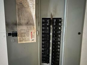 10153 NW 3rd Ct, Plantation FL 33324