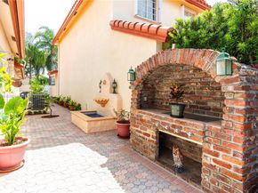 10564 NW 57th St, Doral FL 33178