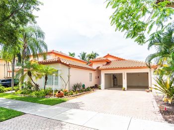 10564 NW 57th St