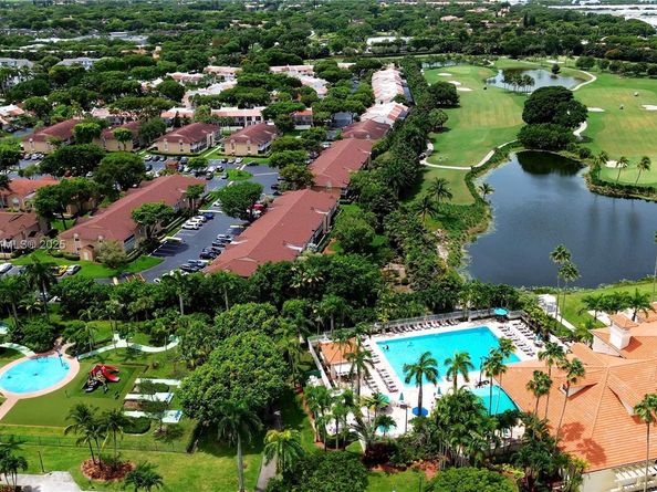 10564 NW 57th St, Doral FL 33178