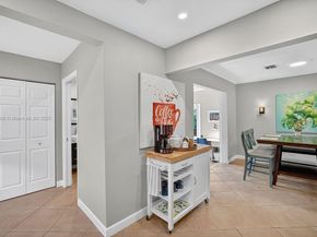 301 NE 48th St, Oakland Park FL 33334