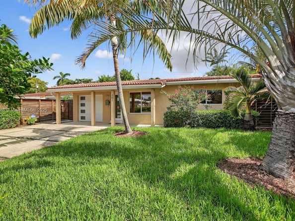 301 NE 48th St, Oakland Park FL 33334