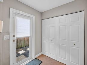 301 NE 48th St, Oakland Park FL 33334
