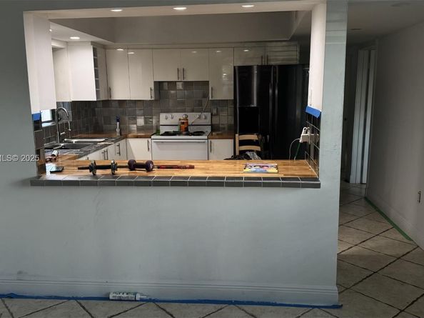 1550 SW 86th Ct, Miami FL 33144