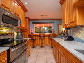 61 NW 110th Ave, Plantation FL 33324