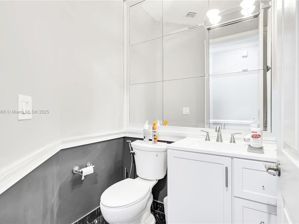 13787 NW 19th Ct, Pembroke Pines FL 33028