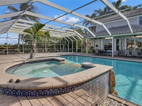 13787 NW 19th Ct, Pembroke Pines FL 33028