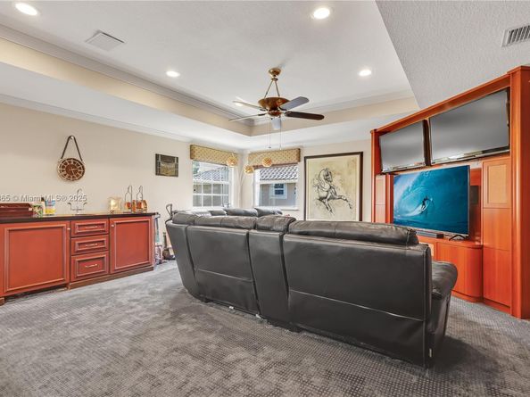 13787 NW 19th Ct, Pembroke Pines FL 33028