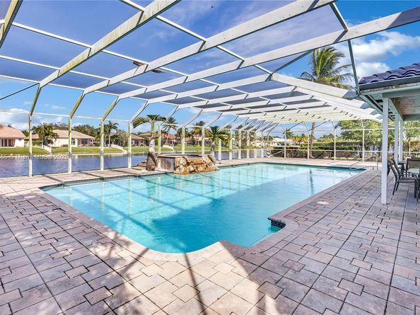 13787 NW 19th Ct, Pembroke Pines FL 33028