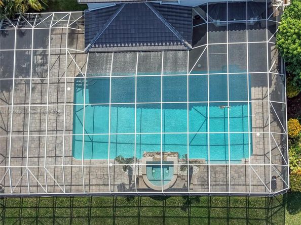 13787 NW 19th Ct, Pembroke Pines FL 33028