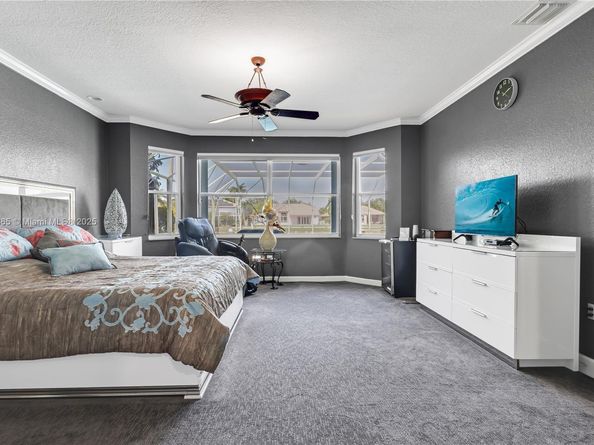 13787 NW 19th Ct, Pembroke Pines FL 33028