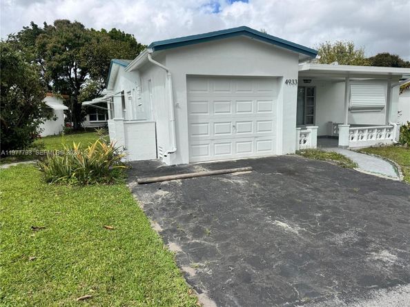 4933 NW 42nd St, Lauderdale Lakes FL 33319