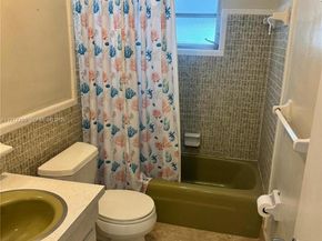 4933 NW 42nd St, Lauderdale Lakes FL 33319