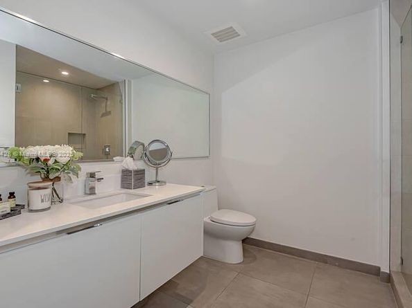 777 N Ocean Dr N401, Hollywood FL 33019