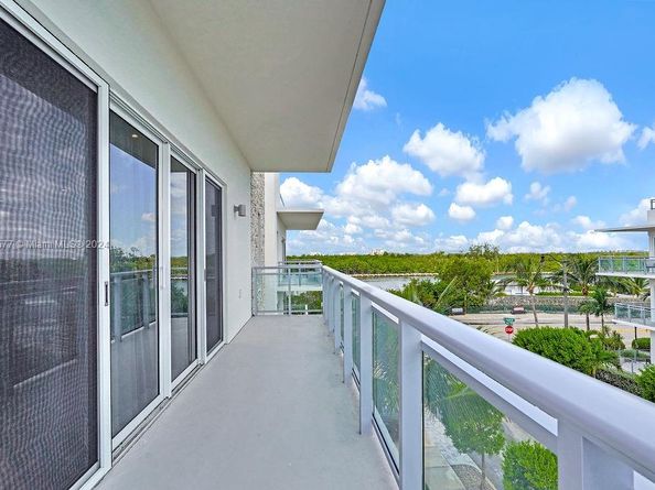 348 Desoto St, Hollywood FL 33019
