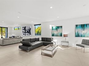 2572 NE 182nd Ter, North Miami Beach FL 33160