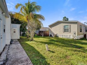 361 NW 135th Ave, Plantation FL 33325