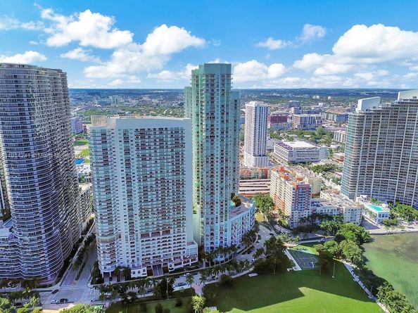1900 N Bayshore Dr 5103, Miami FL 33132