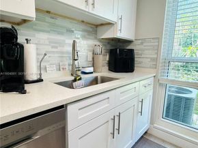 Undisclosed Address #A11934001, Wellington FL 33414