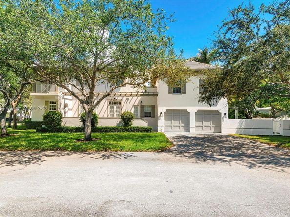 7745 SW 54th Ave, Miami FL 33143