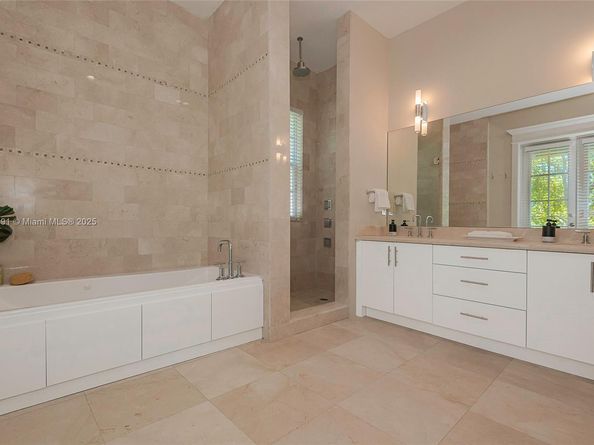 7745 SW 54th Ave, Miami FL 33143