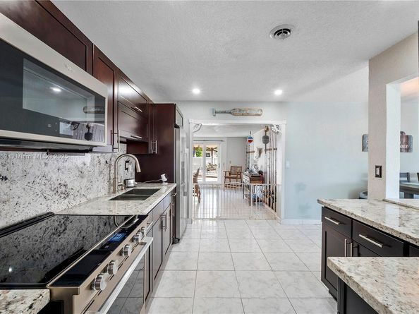 3329 Coolidge St, Hollywood FL 33021