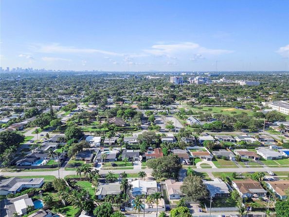 3329 Coolidge St, Hollywood FL 33021