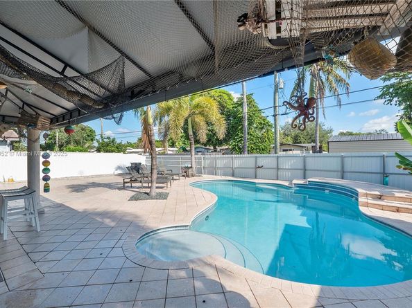 3329 Coolidge St, Hollywood FL 33021