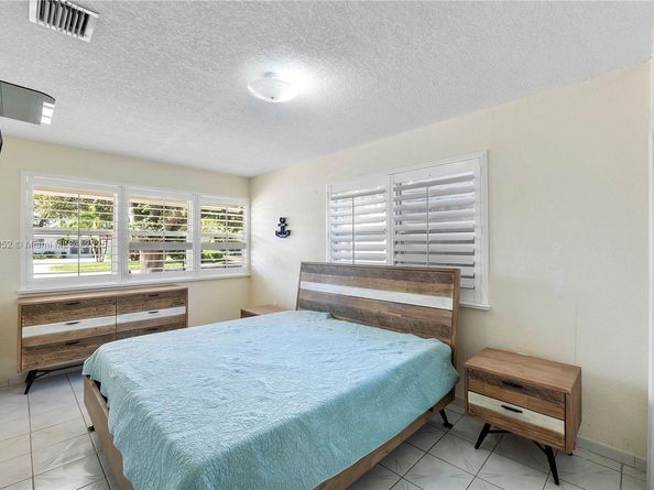 3329 Coolidge St, Hollywood FL 33021