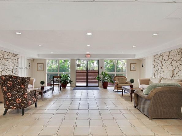 1205 Mariposa Ave 320, Coral Gables FL 33146
