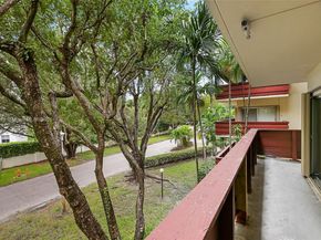 1205 Mariposa Ave 320, Coral Gables FL 33146