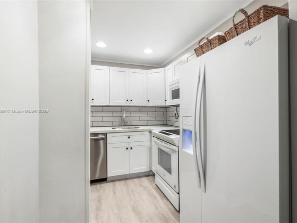 1205 Mariposa Ave 320, Coral Gables FL 33146