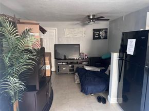 4751 NW 5th Ct, Plantation FL 33317