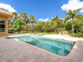 12861 Kapok Ln, Davie FL 33330